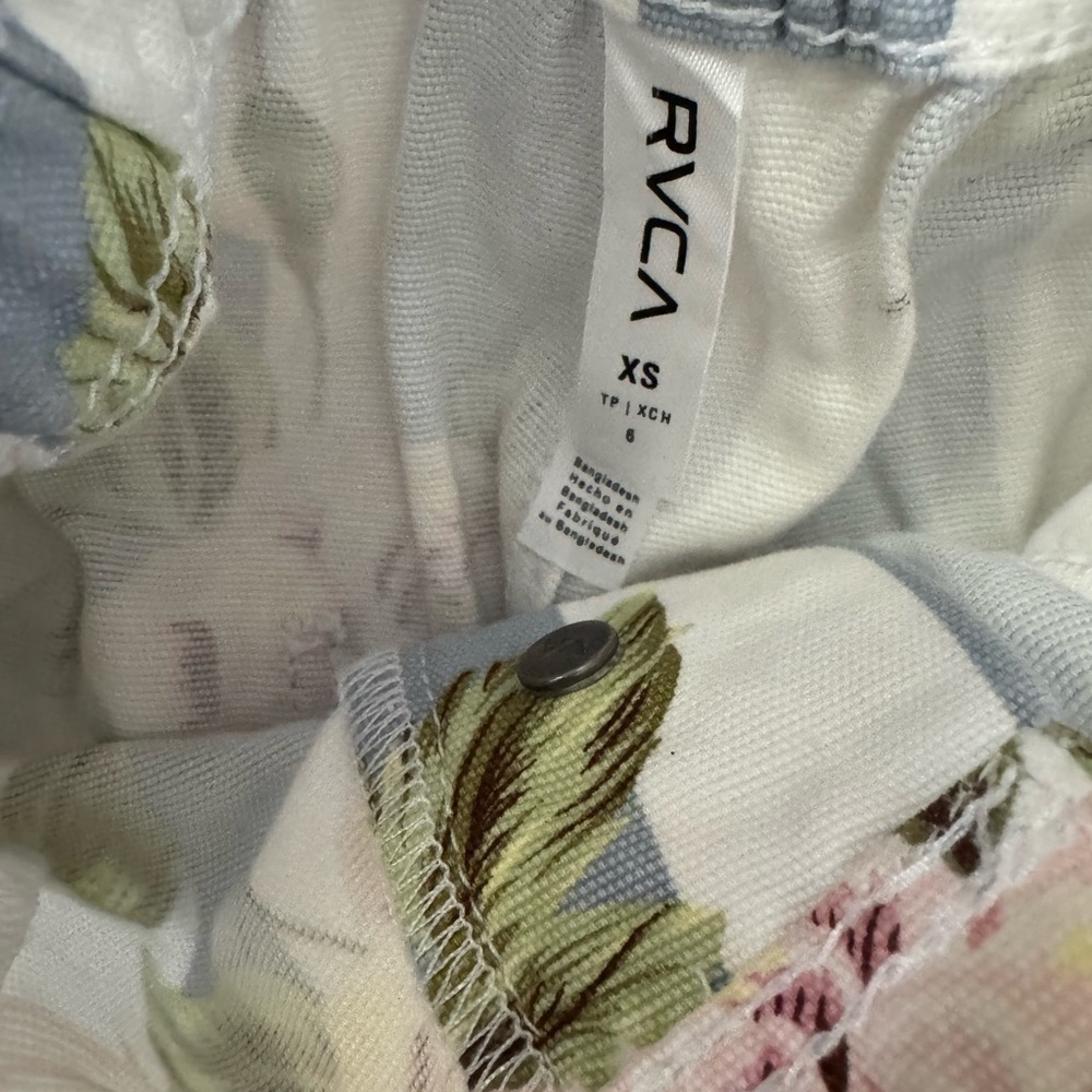 RVCA cotton twill floral pant - Picture 3 of 4